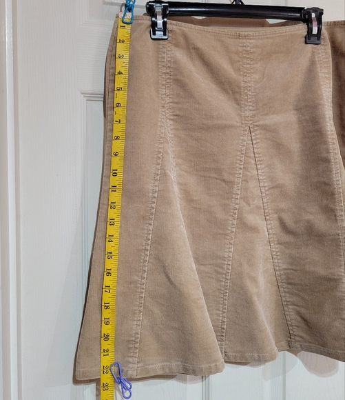 GAP - Corduroy Skirt- Size 10 - Color Tan - Picture 5 of 8